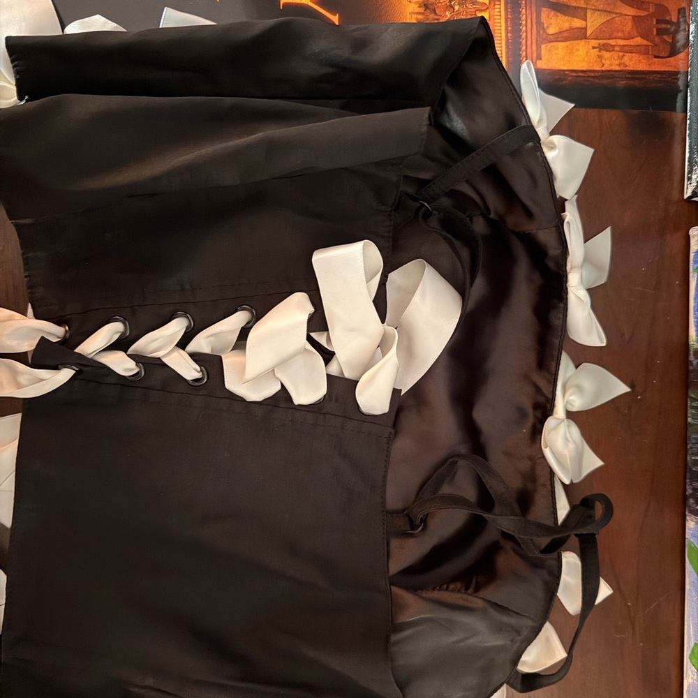 Sugar Thrillz Black and White bow corset top - Picture 2 of 3